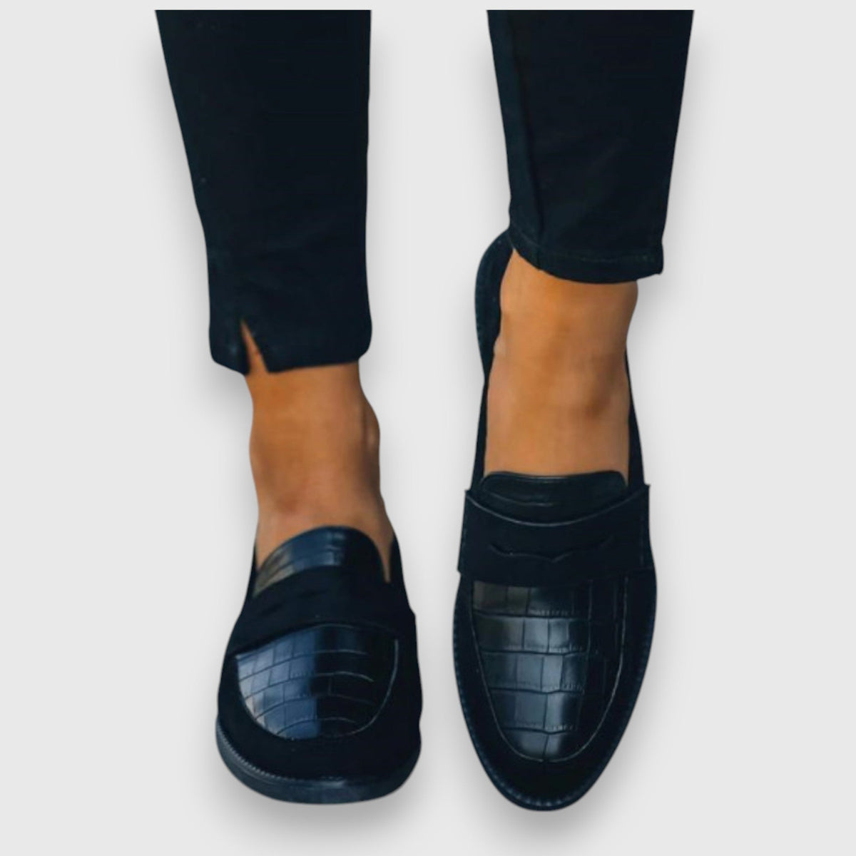 Women's Croc-Embossed Orthopedic Loafers