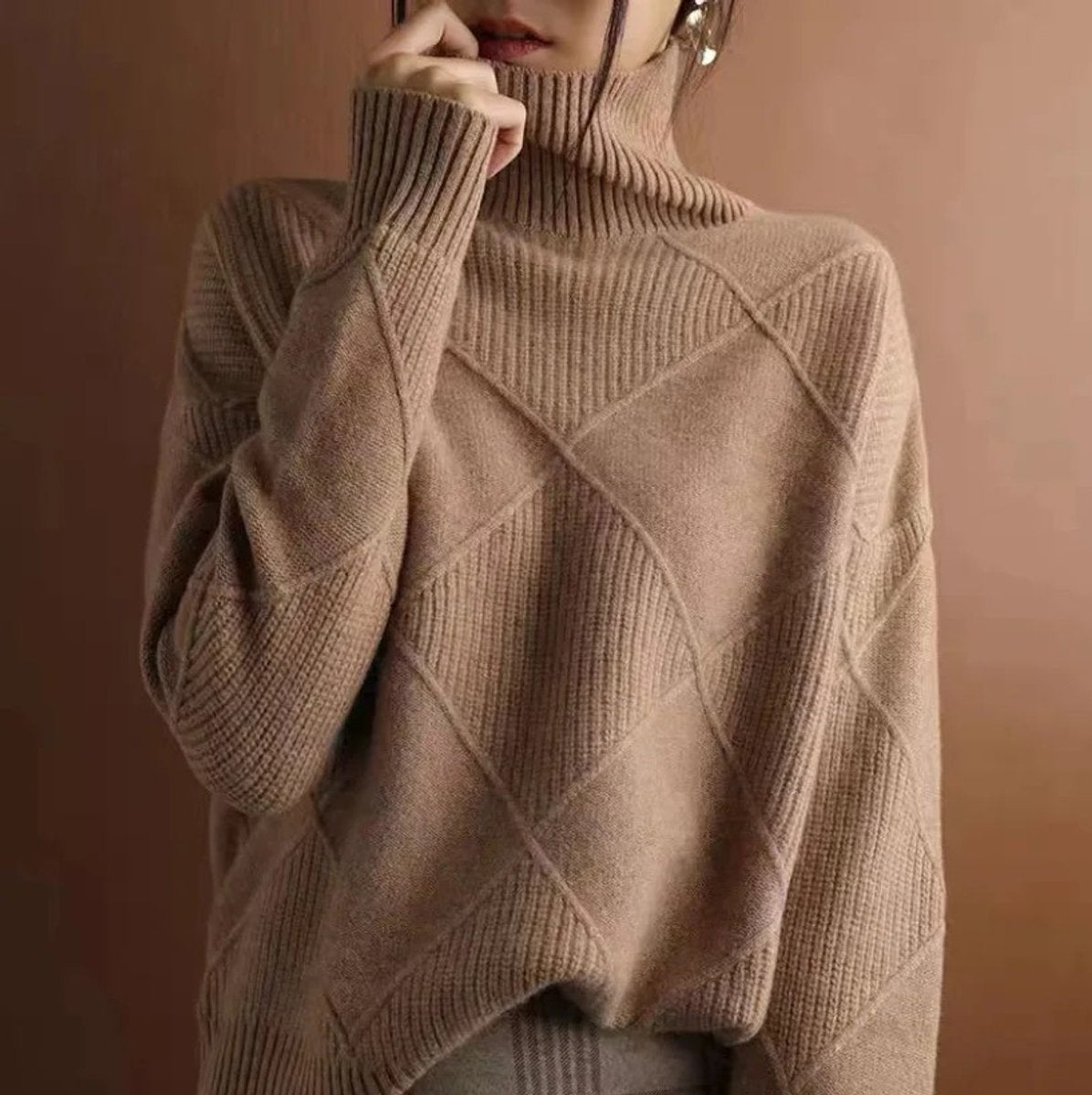 Women's Diamond Pattern Knit Turtleneck Sweater