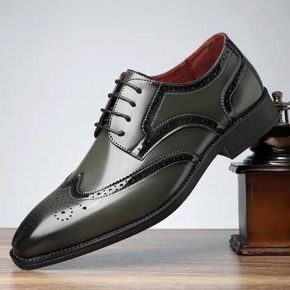 Men's Wingtip Oxford Shoes with Brogue Details