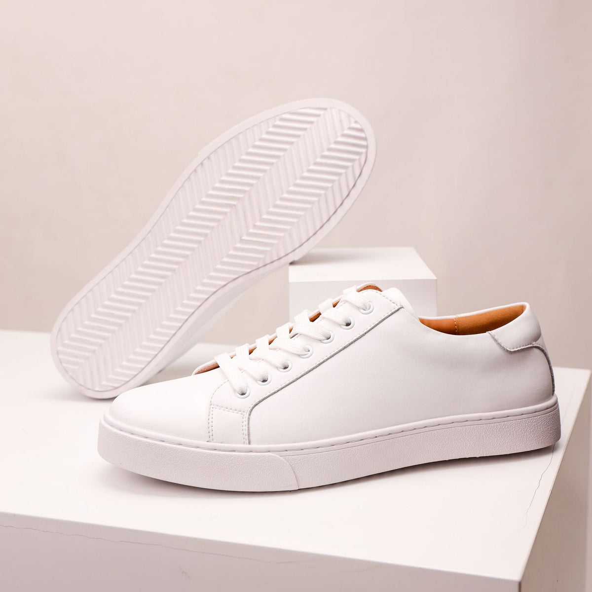 Men's Low-Top Lace-Up Sneakers with Flat Sole