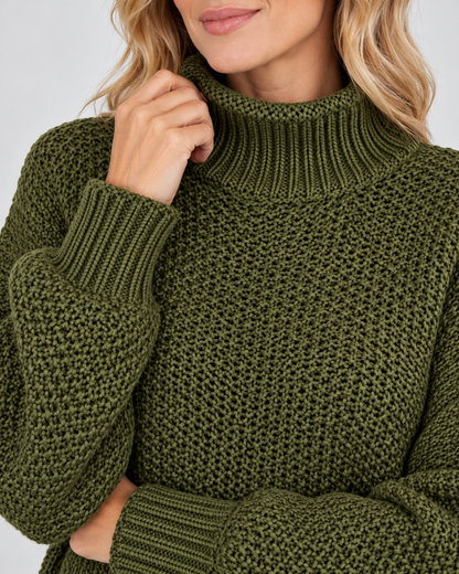 Women's Turtleneck Sweater – Chunky Knit, Loose Fit